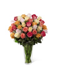Graceful Grandeur™ Rose Bouquet
