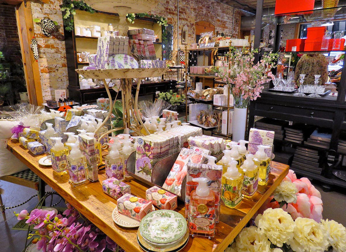 About Us Neubauer's Flowers Uniontown, PA